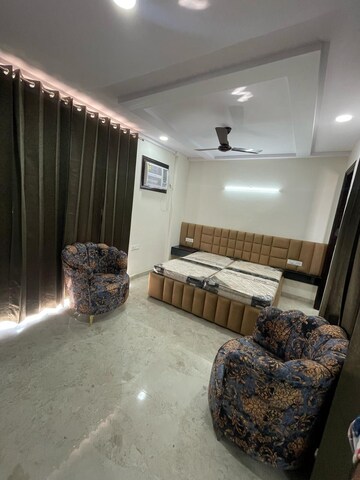 Living Room in 2 BHK Builder Floor at Ansal Sushant Lok I, Sector 43 – for Rent