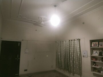 Furnished Amenities in 2 BHK Apartment at Gomti Nagar – for Rent