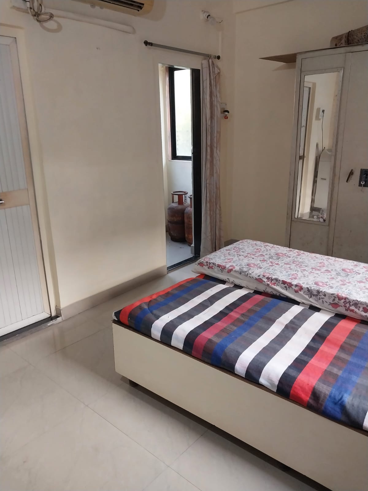 1 BHK Apartment For Sale in Nav Vyapar Bhawan Premises