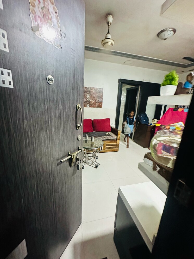 Room, thane east 2 Bedroom 850 Sq.Ft. Apartment In Thane East Thane 8360610