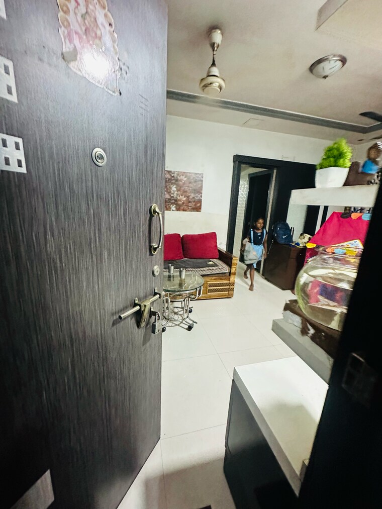 Room, thane east 2 Bedroom 850 Sq.Ft. Apartment In Thane East Thane 8360610