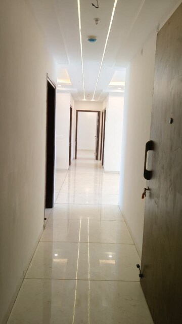 Building Lobby in 4 BHK Apartment at Rishita Manhattan, Gomti Nagar – for Rent