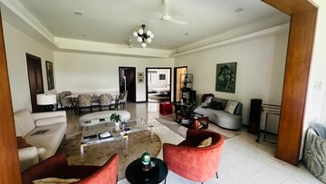Living Room in 2.5 BHK Apartment at Hill park apartment Malabar Hill, Malabar Hill – for Rent