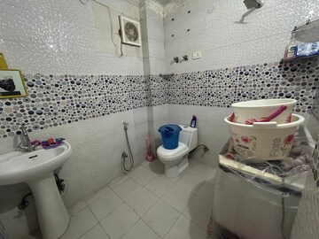 Master Bedroom in 1 BHK Builder Floor at Saket – for Rent