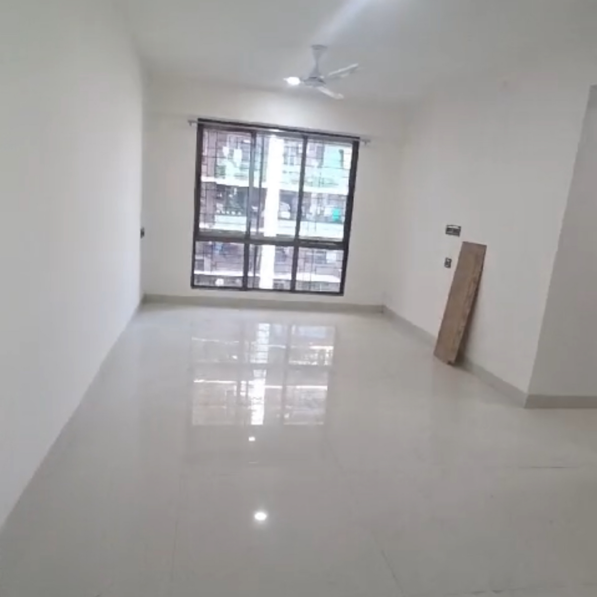 2 BHK Apartment For Sale in Tower 28