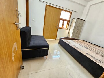 Bedroom in 2 BHK Builder Floor at Saket – for Rent