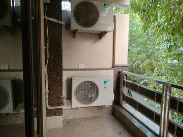 Bathroom in 2 BHK Builder Floor at Ansal Sushant Lok I, Sector 43 – for Rent