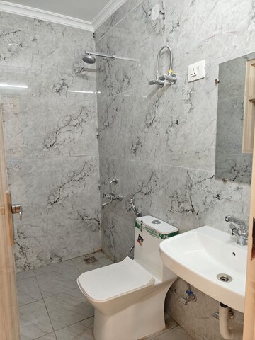 Bathroom in 1 BHK Builder Floor at Saket – for Rent