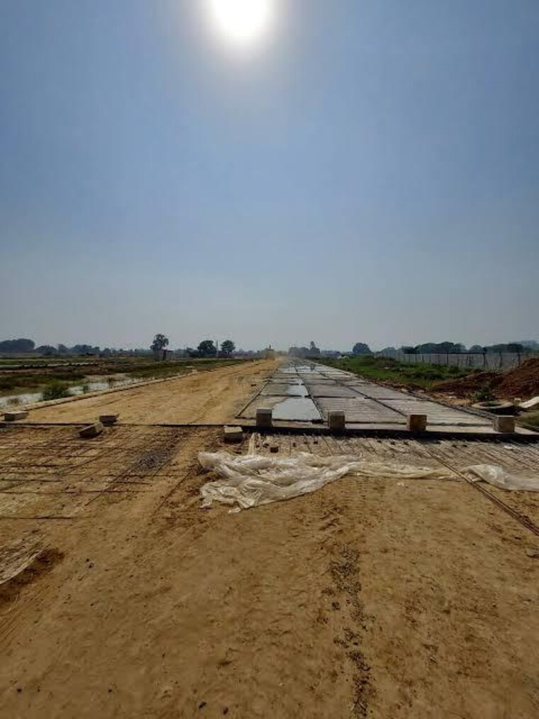 undefined, amolik-aster-woods  230 Sq.Yd. Plot In Sector 98 Faridabad 8360742