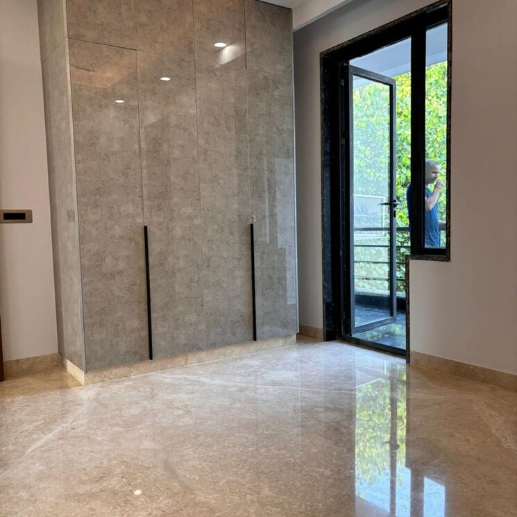 Room, new rajinder nagar 4 Bedroom 3750 Sq.Ft. Builder Floor In New Rajinder Nagar Delhi 8360826