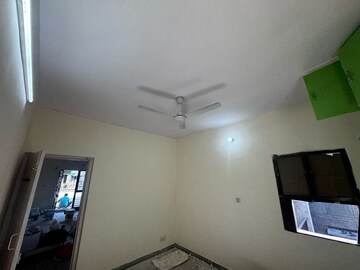 Room in 3 BHK Apartment at Sector 12 Dwarka – for Rent