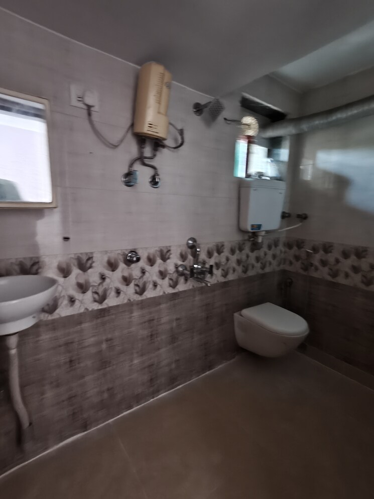 Attached Bathroom, runwal-estate-building-no-d1-d2-chs-ltd 1 RK 415 Sq.Ft. Apartment In Ghodbunder Road Thane 8360868