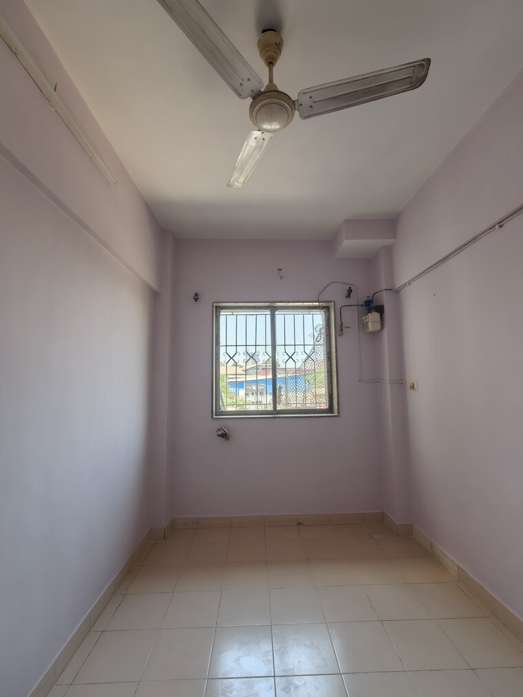 Room, runwal-estate-building-no-d1-d2-chs-ltd 1 RK 415 Sq.Ft. Apartment In Ghodbunder Road Thane 8360868