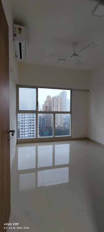 Room in 1 BHK Apartment at The Baya Central, Lower Parel – for Rent