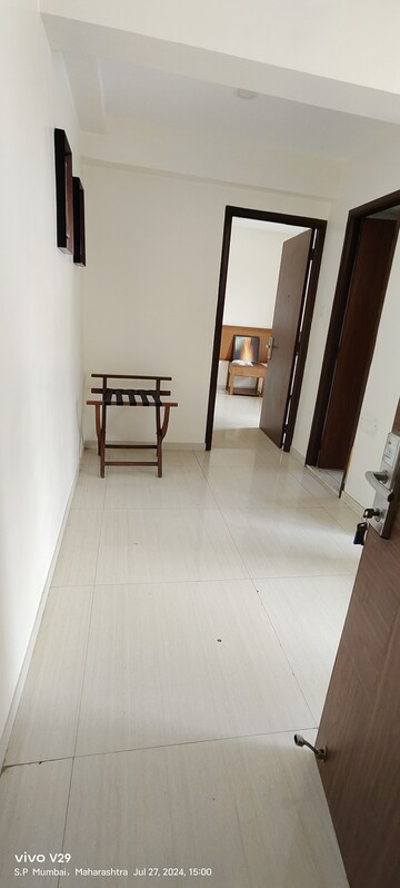 Room in 1 BHK Apartment at The Baya Central, Lower Parel – for Rent