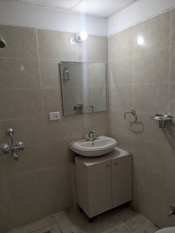 Bathroom in 3 BHK Builder Floor at BPTP District 3, Sector 85 – for Sale