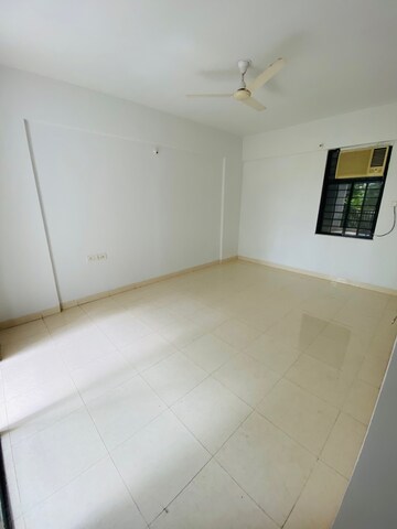 Study Room in 3 BHK Apartment at Goel Ganga Satellite, Wanowrie – for Rent