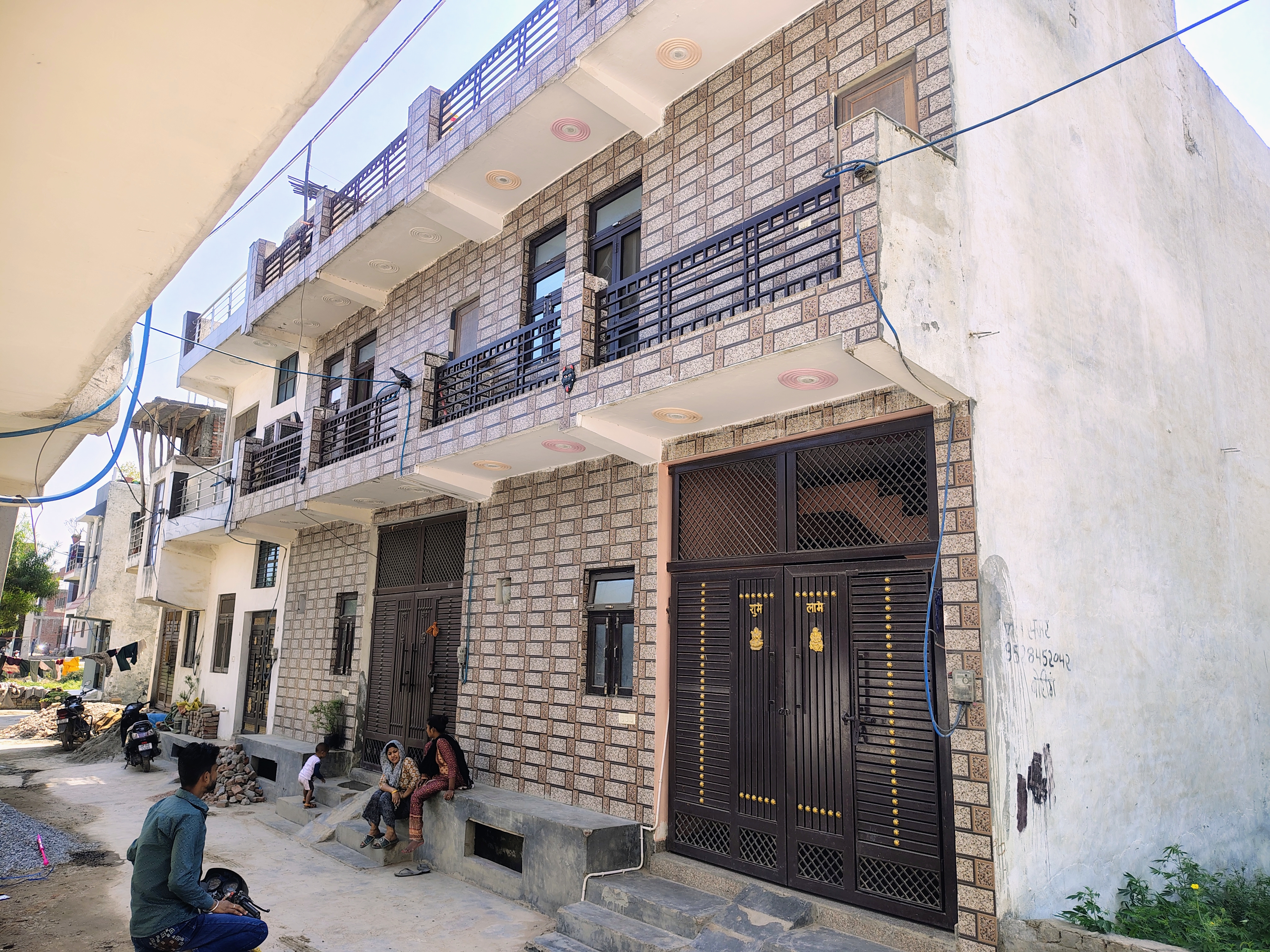 Plot For Sale in Himalaya Defence Empire