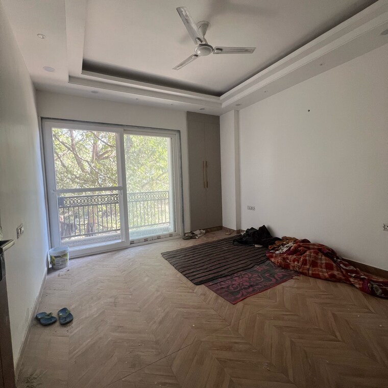 Bedroom, vasant kunj 3 Bedroom 130 Sq.Yd. Builder Floor In Vasant Kunj Delhi 8361020