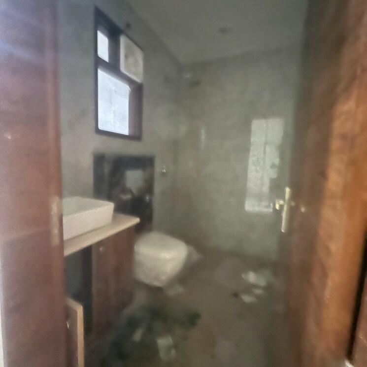 Bathroom, vasant kunj 3 Bedroom 130 Sq.Yd. Builder Floor In Vasant Kunj Delhi 8361020