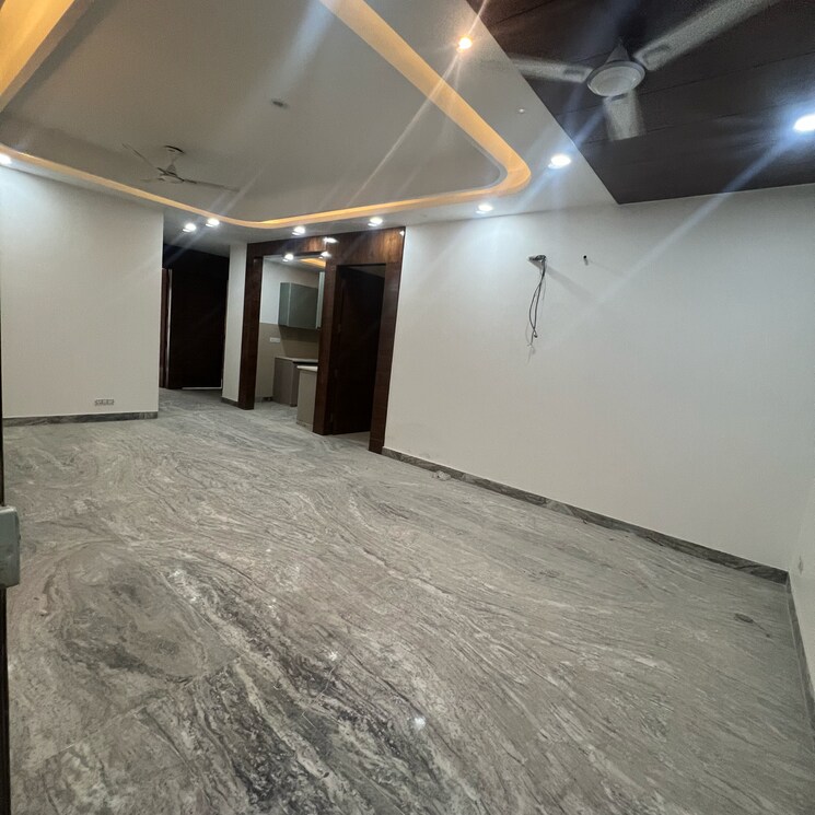 Room, vasant kunj 3 Bedroom 130 Sq.Yd. Builder Floor In Vasant Kunj Delhi 8361020