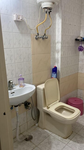Bathroom in 3 BHK Apartment at Sector 4, Dwarka – for Rent