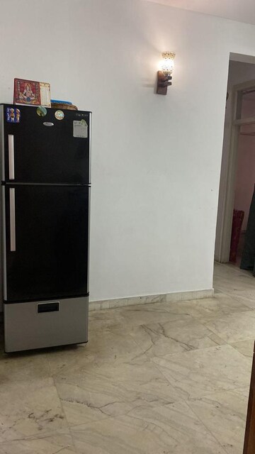 Room in 3 BHK Apartment at Sector 4, Dwarka – for Rent