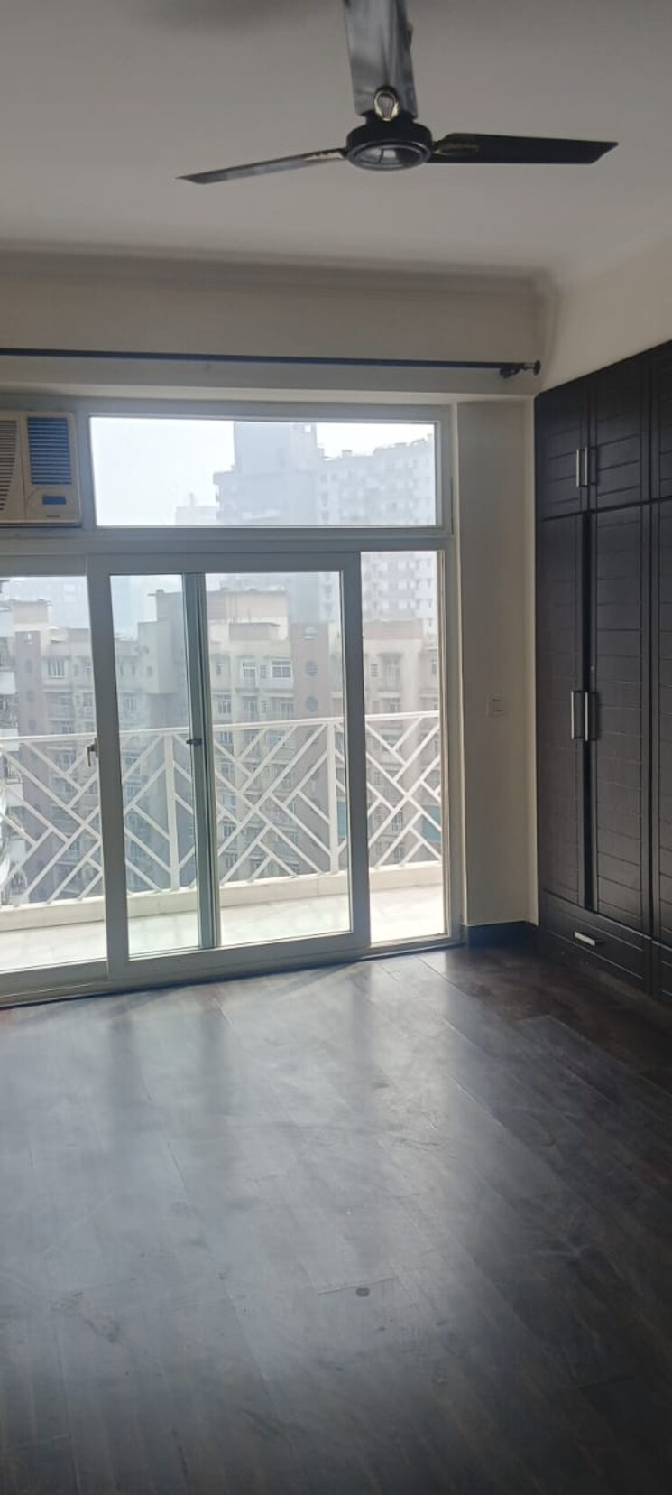 Room, amrapali-eden-park 3 Bedroom 1360 Sq.Ft. Apartment In Sector 50 Noida 8360992