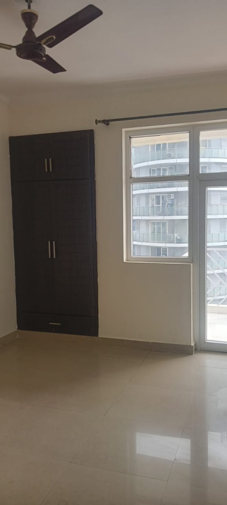 Room, amrapali-eden-park 3 Bedroom 1360 Sq.Ft. Apartment In Sector 50 Noida 8360992