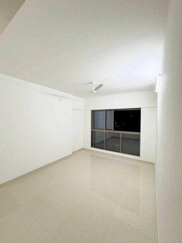 Room in 2 BHK Apartment at Rajesh Raj Infinia, Malad West – for Rent