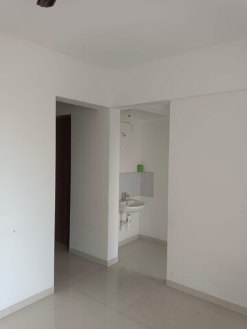 Room in 2 BHK Apartment at Nyati Exuberance 1, Undri – for Rent
