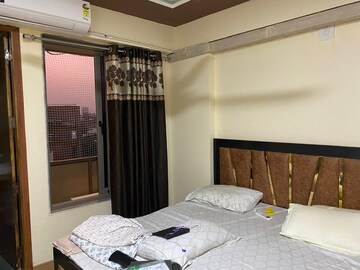 Bedroom in 3 BHK Apartment at Ahmedabad Cantonment – for Rent