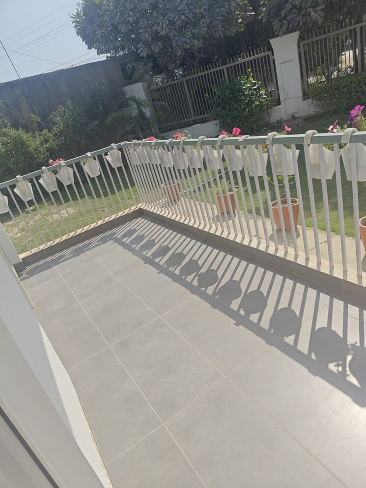 Balcony, pareena-coban-residences 3 Bedroom 1997 Sq.Ft. Apartment In Sector 99a Gurgaon 8361129