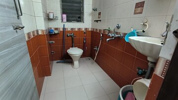 Bathroom in 2 BHK Apartment at Premier Kailash Tower, Powai – for Rent