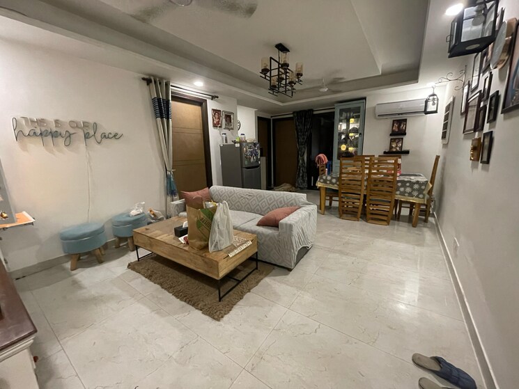 Living Room, dera mandi 3 Bedroom 130 Sq.Yd. Builder Floor In Dera Mandi Delhi 8361307