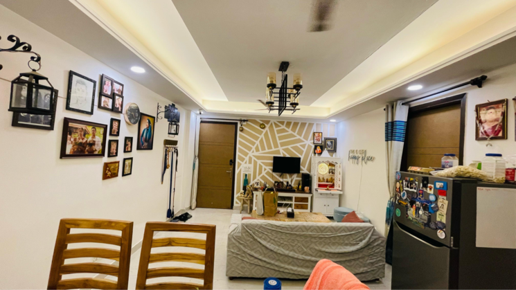 Living Room, dera mandi 3 Bedroom 130 Sq.Yd. Builder Floor In Dera Mandi Delhi 8361307