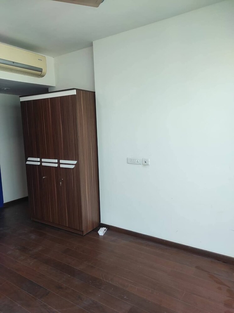 Room, tata-primanti-tower-residences 4 Bedroom 3320 Sq.Ft. Apartment In Sector 72 Gurgaon 8361425