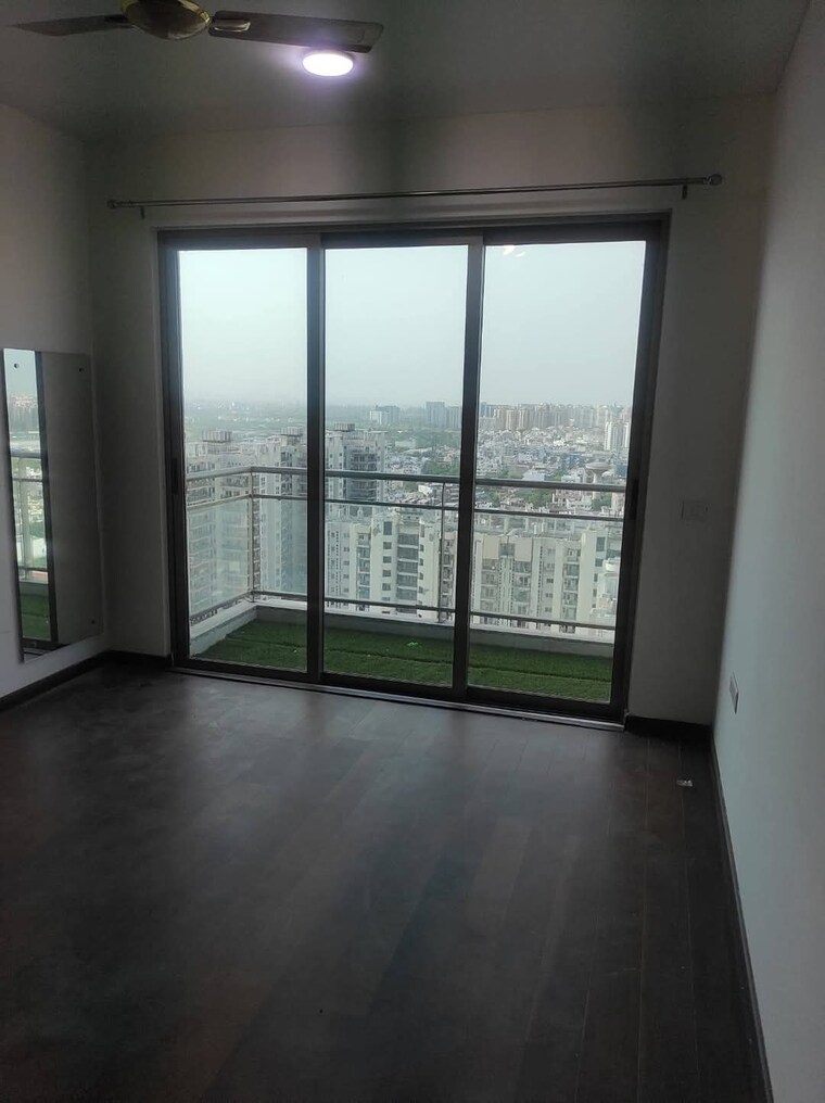 Room, tata-primanti-tower-residences 4 Bedroom 3320 Sq.Ft. Apartment In Sector 72 Gurgaon 8361425