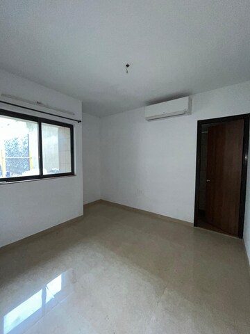 Master Bedroom in 2 BHK Apartment at Lodha Downtown, Dombivli East – for Rent