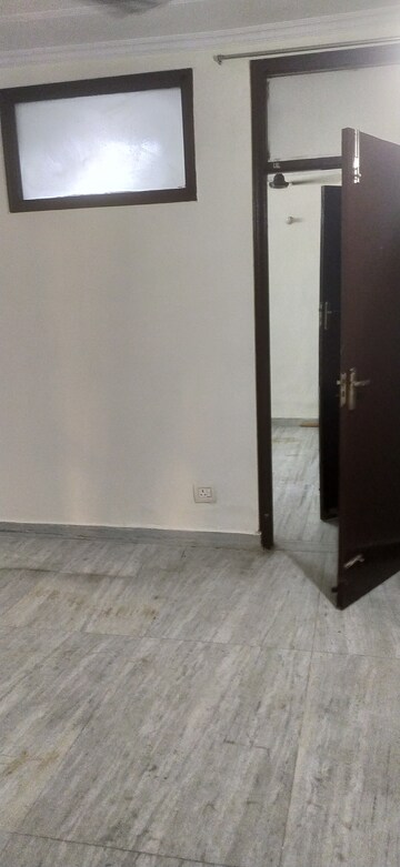 1 BHK Builder Floor For Rent in Kalkaji