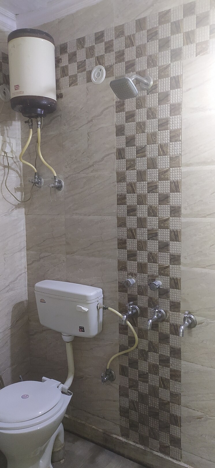 Bathroom, kalkaji 1 Bedroom 550 Sq.Ft. Builder Floor In Kalkaji Delhi 8361337