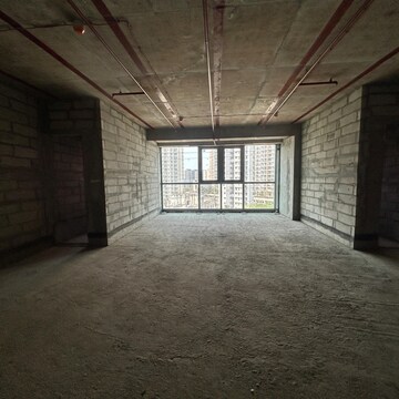 Room in  Office Space at Wadhwa The Gateway, Nahur Gaothan – for Rent