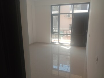 Room in 4 BHK Builder Floor at Omaxe New Chandigarh, North Mullanpur – for Sale