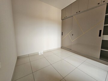Room in 4 BHK Apartment at Bopal – for Sale