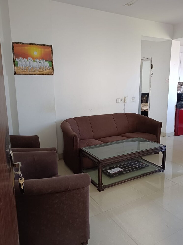 Living Room, signature-global-synera 3 Bedroom 735 Sq.Ft. Apartment In Sector 81 Gurgaon 8361602