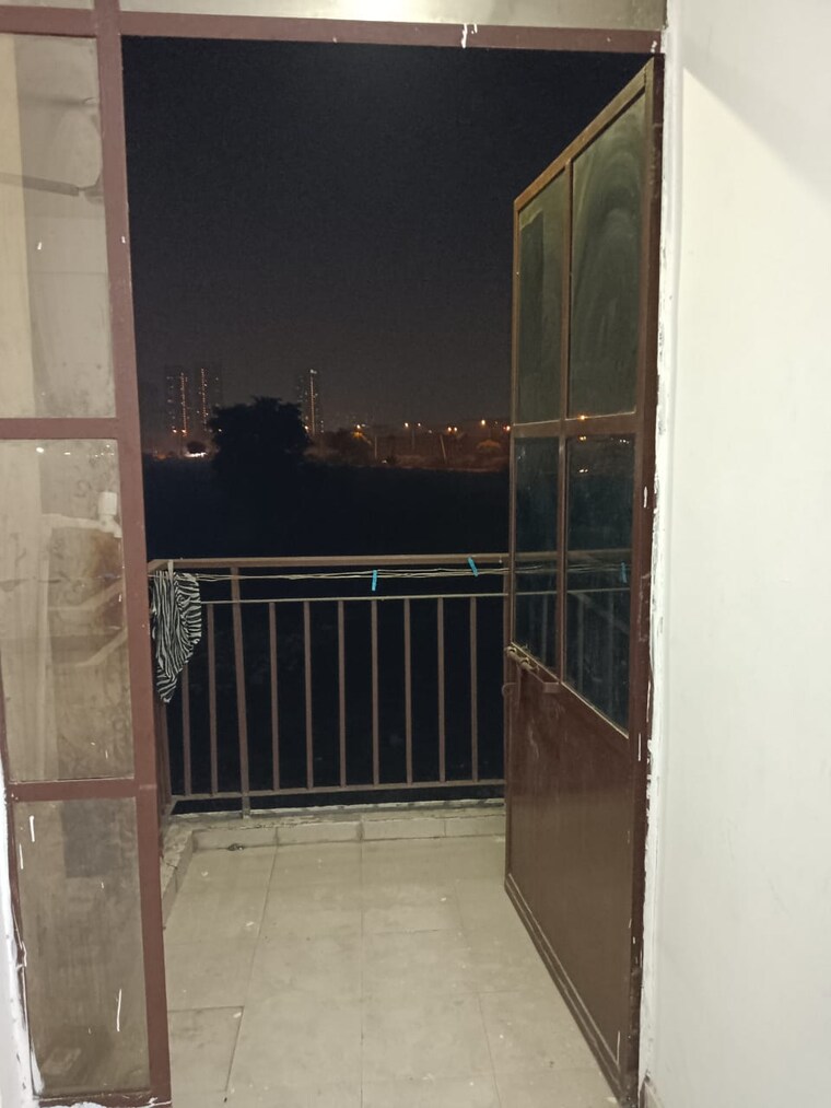 Balcony, signature-global-synera 3 Bedroom 735 Sq.Ft. Apartment In Sector 81 Gurgaon 8361602