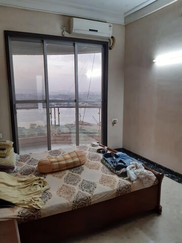 Room in 2 BHK Apartment at Cbd Belapur Sector 15 – for Rent
