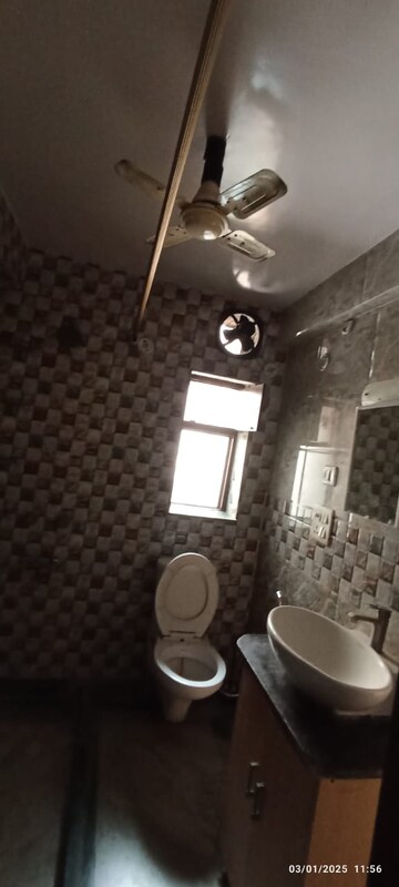 Bathroom in 2 BHK Builder Floor at South Extension ii – for Rent