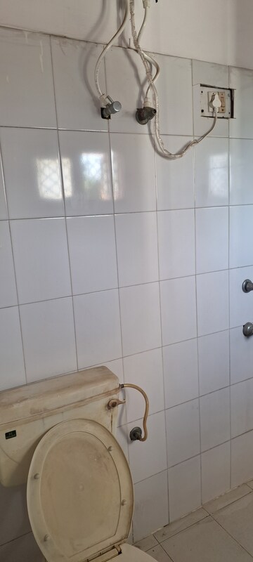 Bathroom in 3 BHK Independent House at Gomti Nagar – for Rent