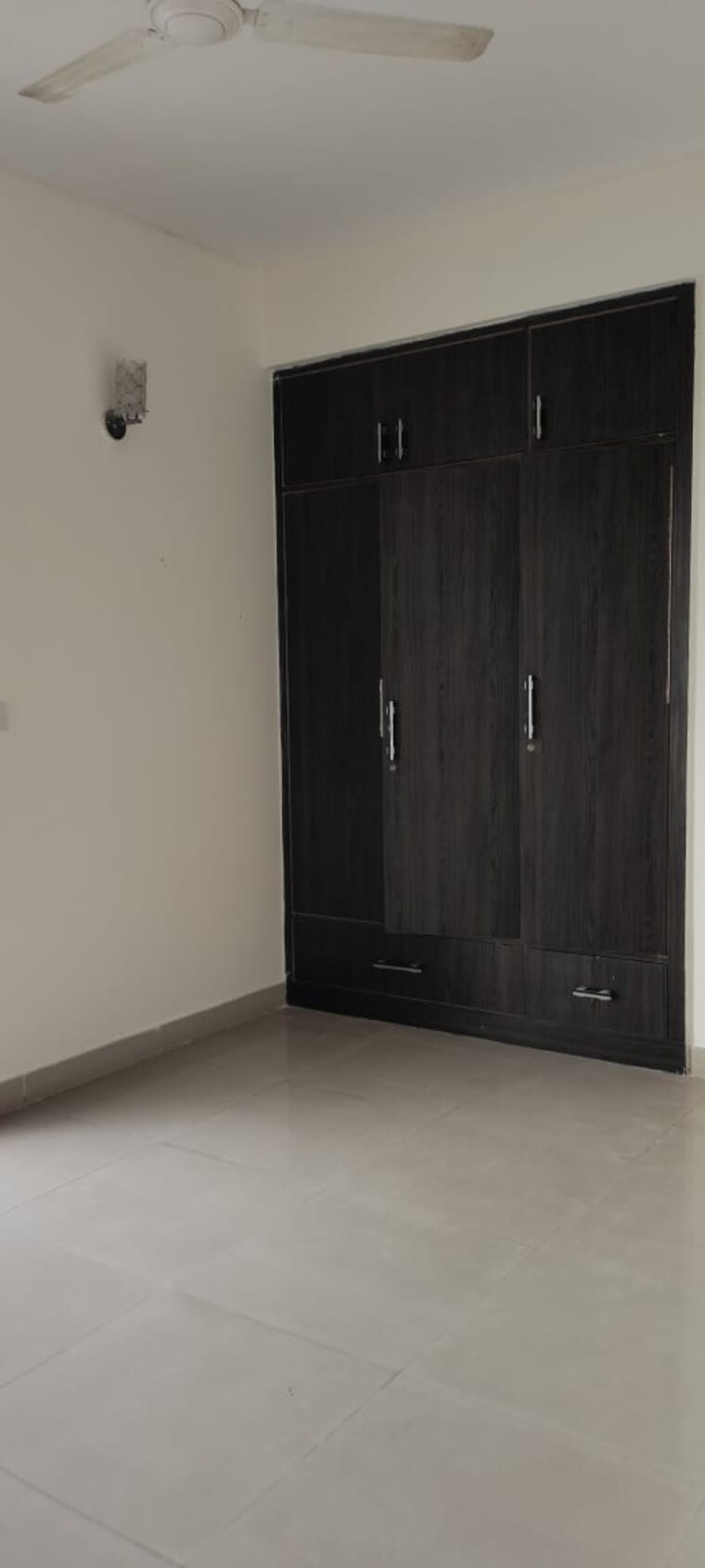 Room, pioneer-park-phase-1 2 Bedroom 1300 Sq.Ft. Apartment In Sector 61 Gurgaon 8361881